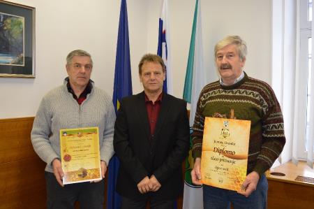 TUDI MED ČEBELARJI IMAMO DRŽAVNEGA PRVAKA 2