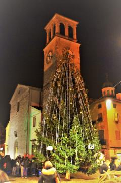 PRIŽIG LUČK V ČENTI 8