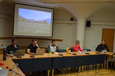 ZAKLJUČENA 30. REDNA SEJA OBČINSKEGA SVETA OBČINE BOVEC 8