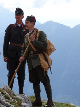 ODPRTJE SPOMENIKA PREVALA 4