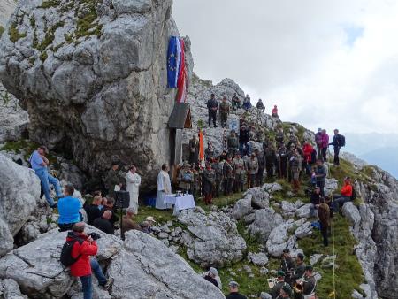 ODPRTJE SPOMENIKA PREVALA 8