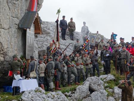 ODPRTJE SPOMENIKA PREVALA 24