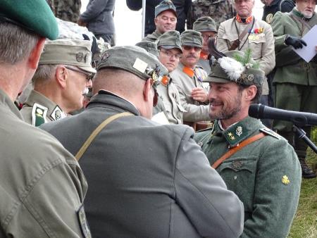 ODPRTJE SPOMENIKA PREVALA 25