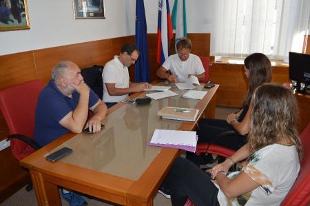 PODPIS POGODBE O IZDELAVI IDEJNEGA PROJEKTA 7