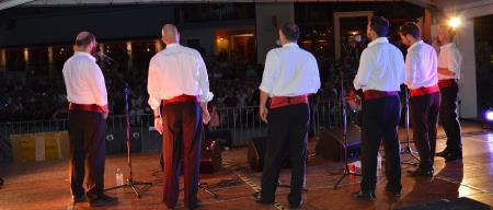 TUDI V AVGUSTU PESTRO DOGAJANJE NA BOVŠKEM TRGU 12