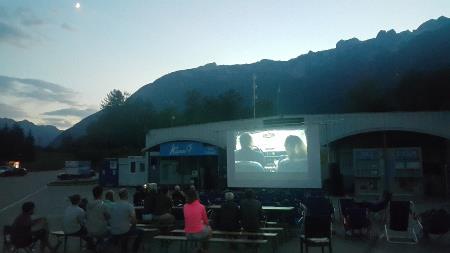 PARIZ LAHKO POČAKA 2