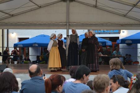 MEDNARODNO SREČANJE FOLKLORNIH SKUPIN 6