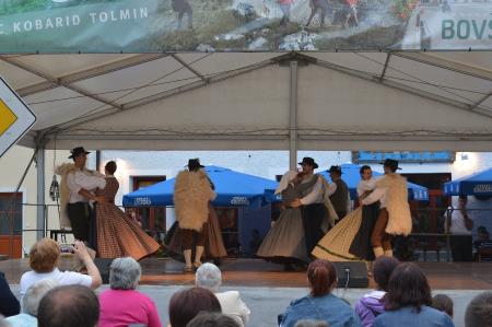 MEDNARODNO SREČANJE FOLKLORNIH SKUPIN 8