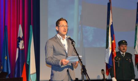 OSREDNJA PRIREDITEV OB DNEVU DRŽAVNOSTI 12