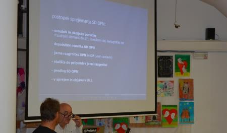JAVNA PREDSTAVITEV POSTOPKA SPREMEMBE OPN OBČINE BOVEC 13