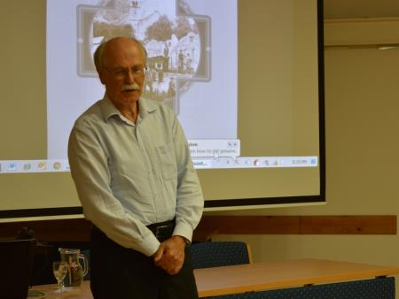 PREDSTAVITEV ZBORNIKA »KJE JE MOJ DOM« 9