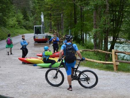 UREDITEV PARKIRIŠČA LEPENA 9