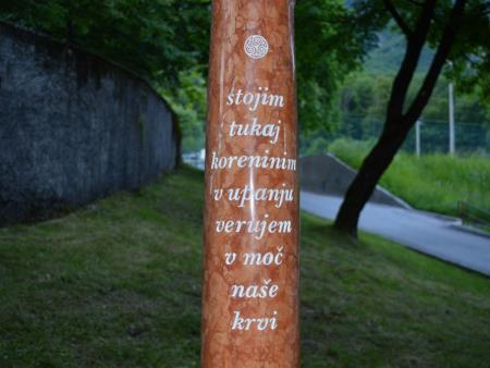 ODKRILI SPOMINSKO OBELEŽJE VSEM TRPEČIM Z BOVŠKEGA V 1. SVETOVNI VOJNI 19