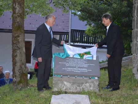 ODKRILI SPOMINSKO OBELEŽJE VSEM TRPEČIM Z BOVŠKEGA V 1. SVETOVNI VOJNI 24