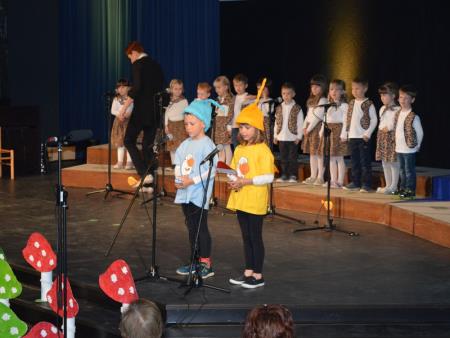 FESTIVAL OTROŠKIH PESMI IN PLESOV 13