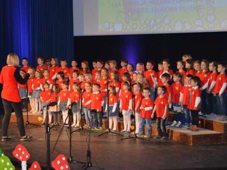 FESTIVAL OTROŠKIH PESMI IN PLESOV 31