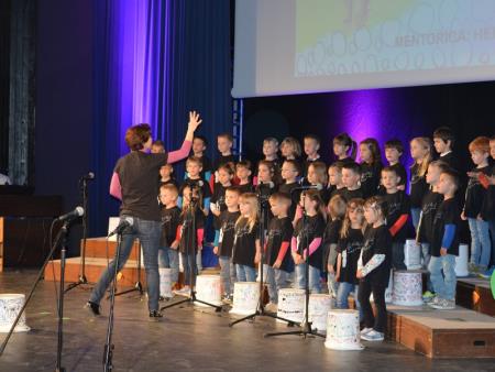 FESTIVAL OTROŠKIH PESMI IN PLESOV 53