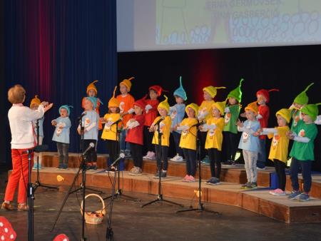 FESTIVAL OTROŠKIH PESMI IN PLESOV 64
