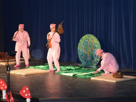FESTIVAL OTROŠKIH PESMI IN PLESOV 77
