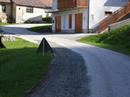 OBVESTILO O ZAČETKU DEL NA CESTI ČEZSOČA-JABLANCA 4