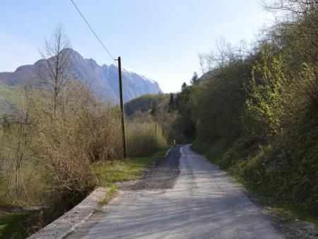 OBVESTILO O ZAČETKU DEL NA CESTI ČEZSOČA-JABLANCA 9