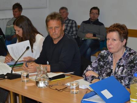 ZAKLJUČEN 1. DEL 26. REDNE SEJE OBČINSKEGA SVETA OBČINE BOVEC 5