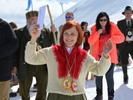 23. EMAVS NA KANINU 7