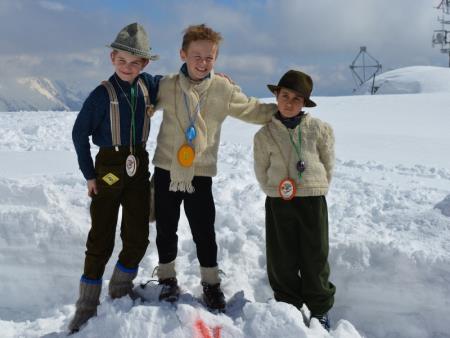 23. EMAVS NA KANINU 18