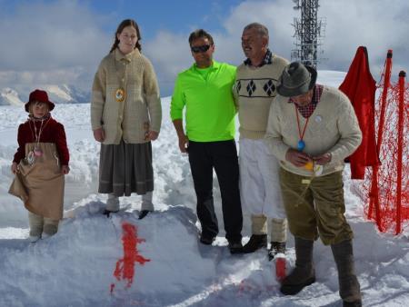 23. EMAVS NA KANINU 19