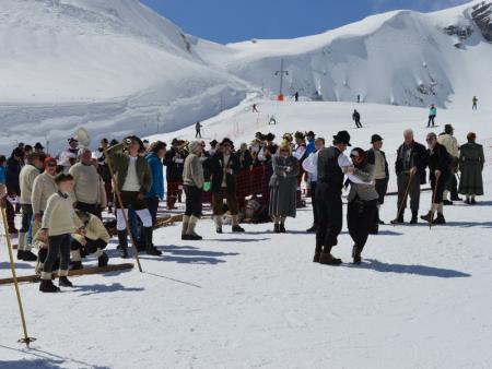 23. EMAVS NA KANINU 22