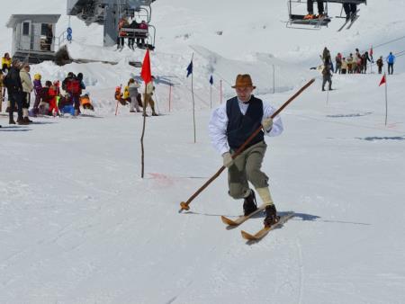 23. EMAVS NA KANINU 36