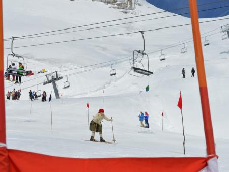 23. EMAVS NA KANINU 42