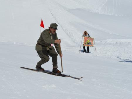 23. EMAVS NA KANINU 48