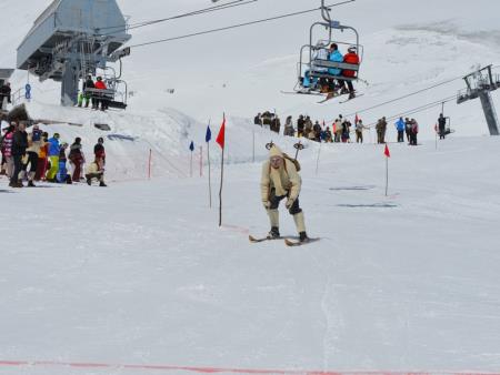 23. EMAVS NA KANINU 52