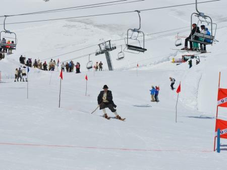 23. EMAVS NA KANINU 58