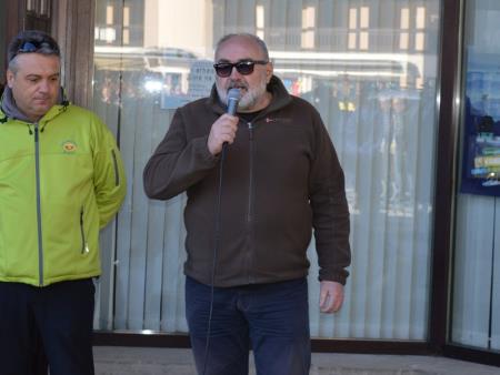 23. EMAVS NA KANINU 76