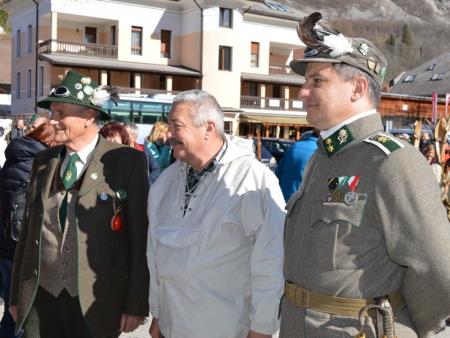 23. EMAVS NA KANINU 81