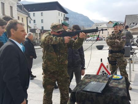 PREDSTAVITEV VOJAŠKEGA POKLICA 8