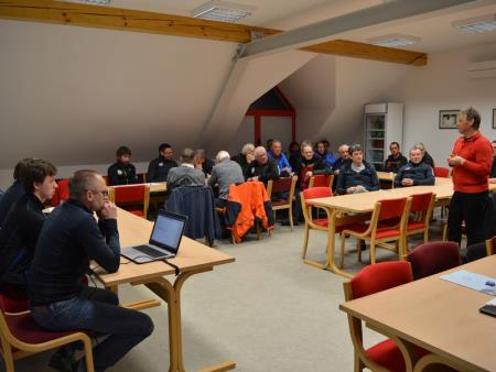 OBČNI ZBOR DRUŠTVA GRS BOVEC 19