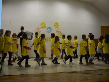 Z OTROKI KUHAJMO ZDRAVO 11