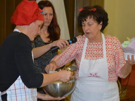 Z OTROKI KUHAJMO ZDRAVO 17