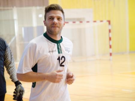 ŽIVIMO ŽIVLJENJE Z NASMEŠKOM 8