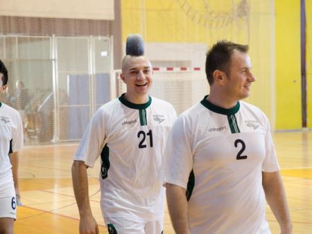 ŽIVIMO ŽIVLJENJE Z NASMEŠKOM 9