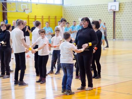 ŽIVIMO ŽIVLJENJE Z NASMEŠKOM 25