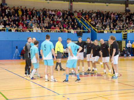 ŽIVIMO ŽIVLJENJE Z NASMEŠKOM 43