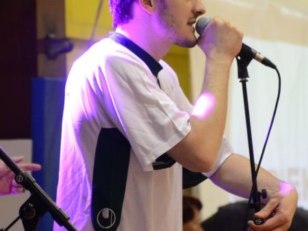 ŽIVIMO ŽIVLJENJE Z NASMEŠKOM 53