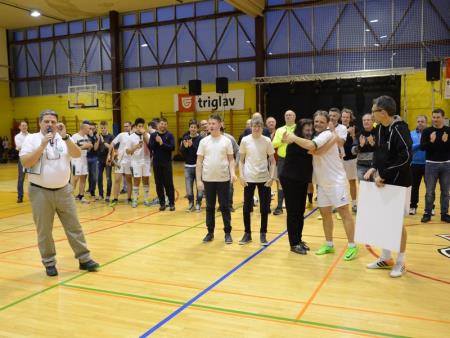 ŽIVIMO ŽIVLJENJE Z NASMEŠKOM 68