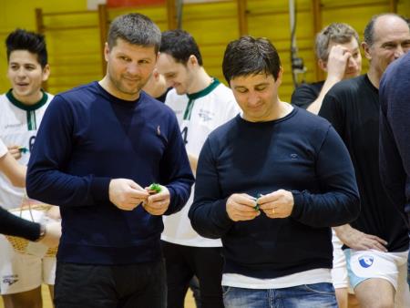 ŽIVIMO ŽIVLJENJE Z NASMEŠKOM 76