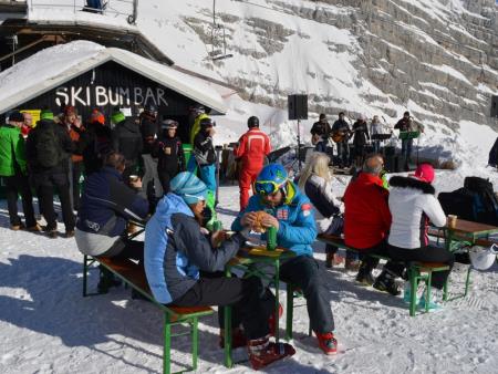 IZJEMNA SNEŽNA VESELICA NA SMUČIŠČU KANIN 6