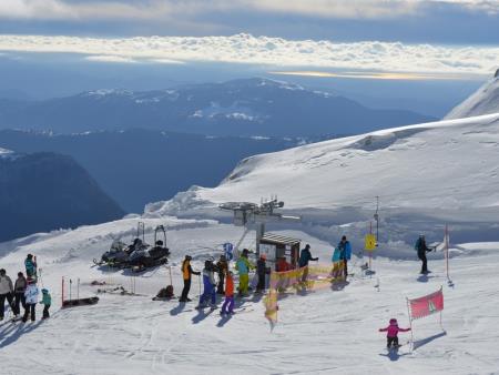 IZJEMNA SNEŽNA VESELICA NA SMUČIŠČU KANIN 13